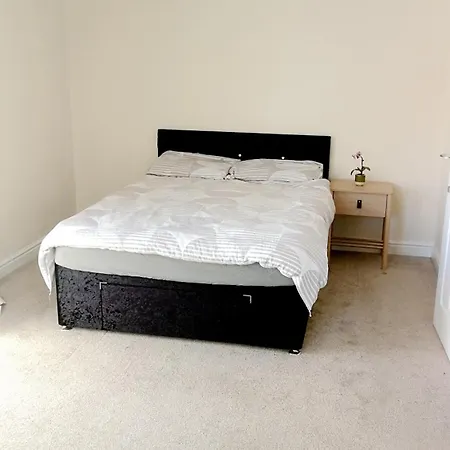 Large En-Suite 10Mins To Near City Center Birmingham Buitenkant foto